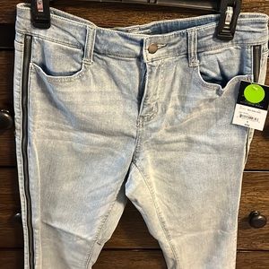 NWT project runway vintage denim/jeans with zippers size 6